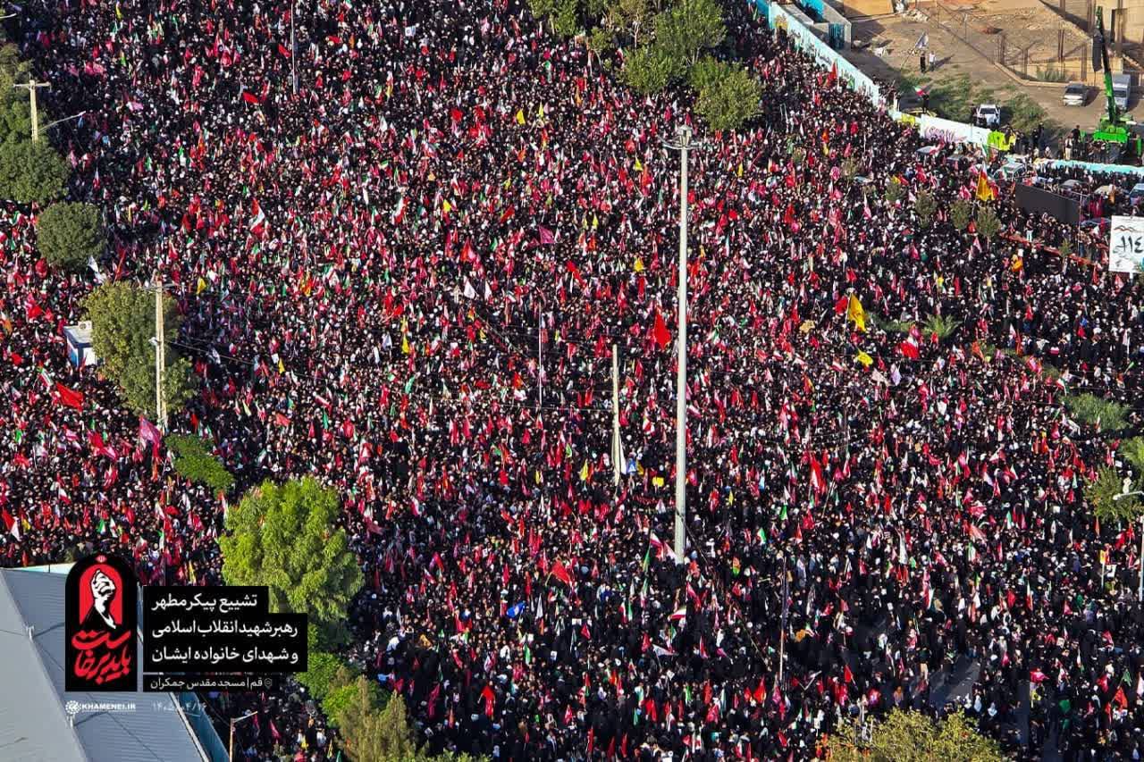 از خون رهبر شهیدمان نمی‌گذریم